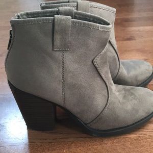 Charcoal Booties!